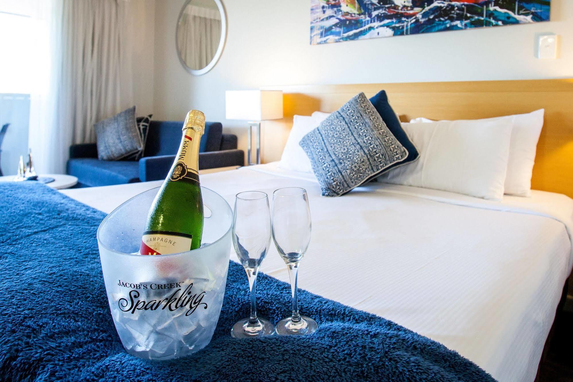 Manly Marina Cove Motel Brisbane Buitenkant foto